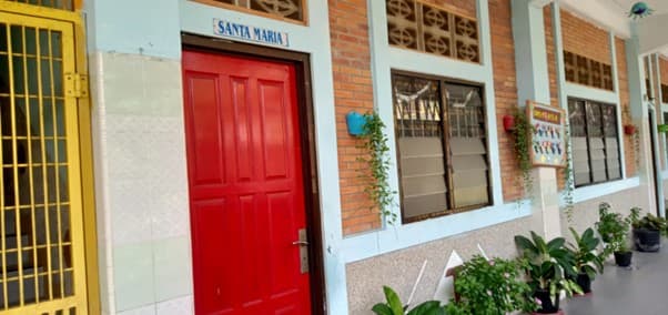 Depan sekolah